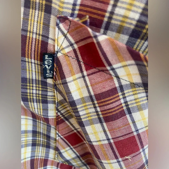 LEVI’S Plaid Button Up Men’s Shirt Tapered Fit XL Red Navy Yellow Vintage - Picture 6 of 12